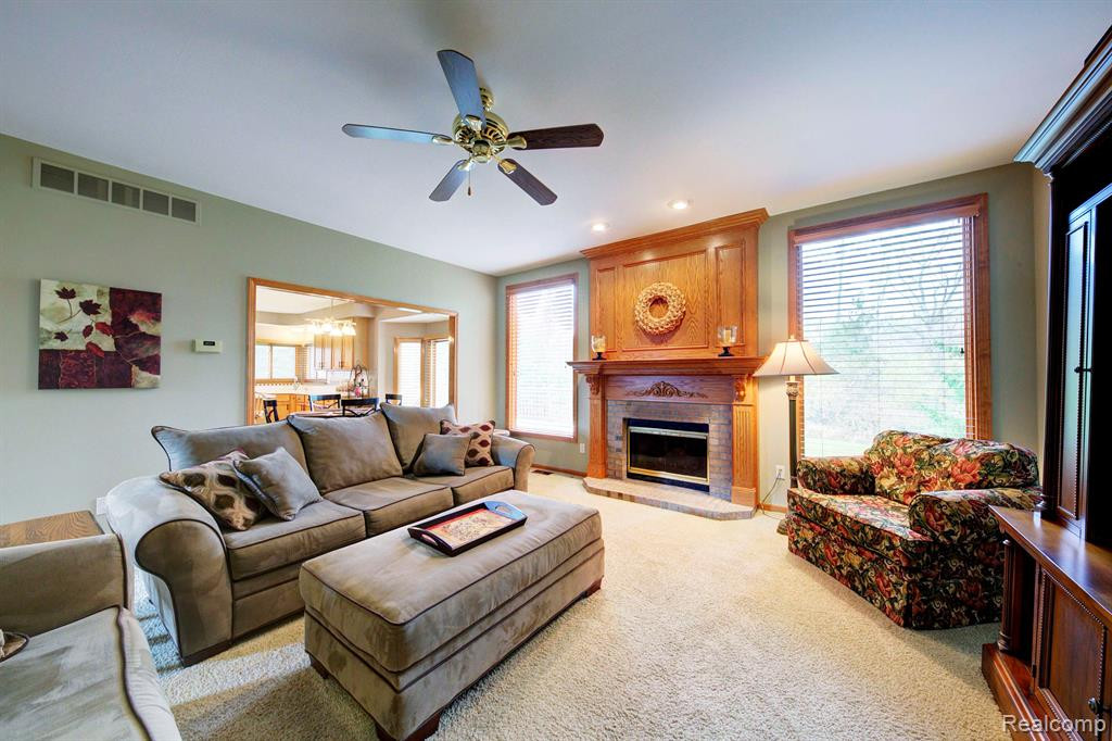 48684 Castleside Drive, Canton, MI 48187 — Photo 18