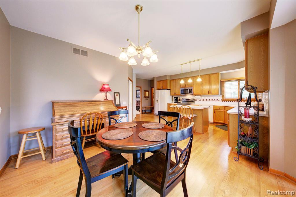 48684 Castleside Drive, Canton, MI 48187 — Photo 21