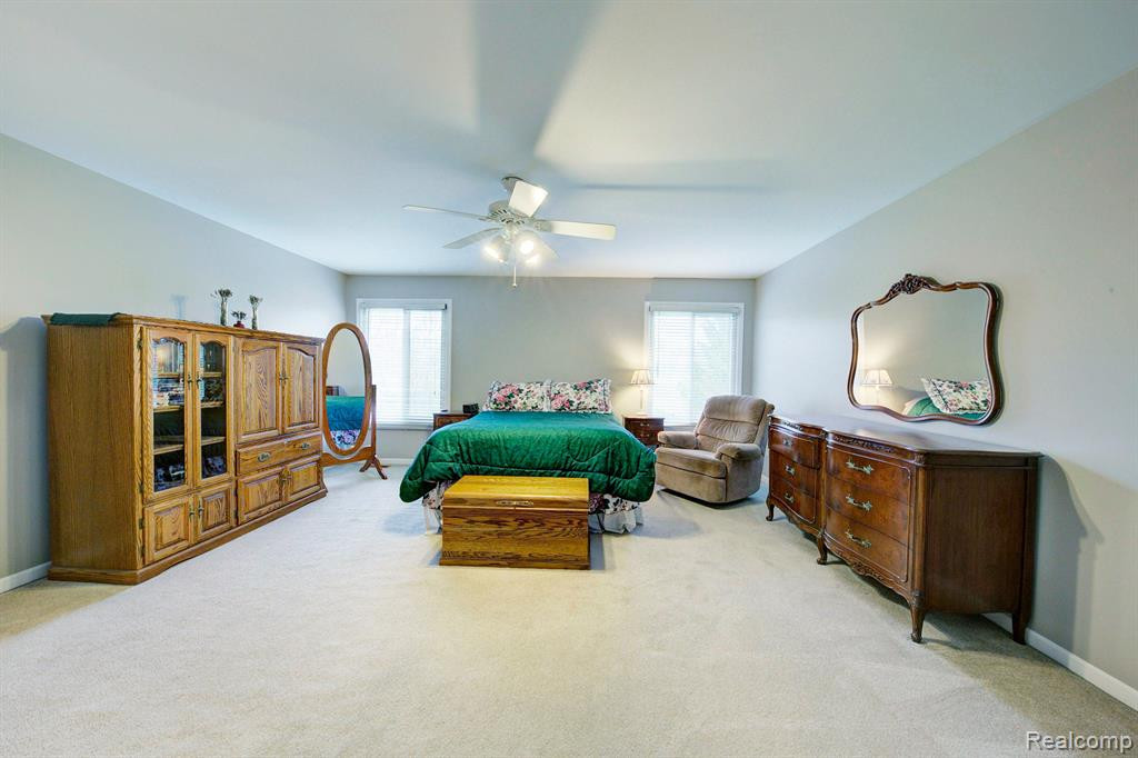 48684 Castleside Drive, Canton, MI 48187 — Photo 36