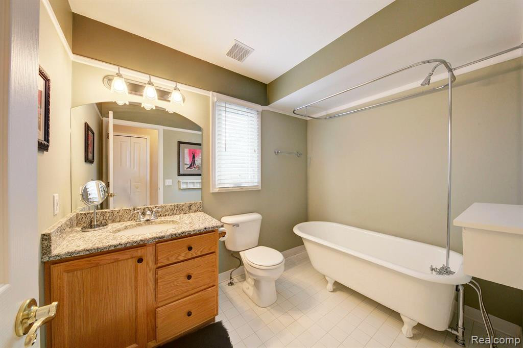 48684 Castleside Drive, Canton, MI 48187 — Photo 46