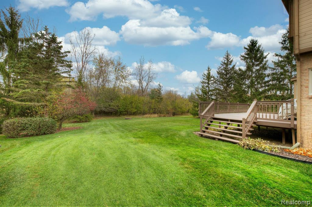 48684 Castleside Drive, Canton, MI 48187 — Photo 51