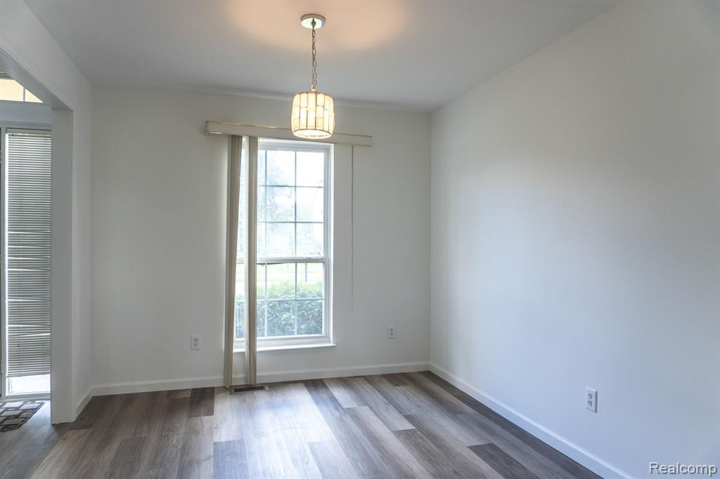 14614 WILDBROOK Drive, Van Buren, MI 48111 — Photo 10