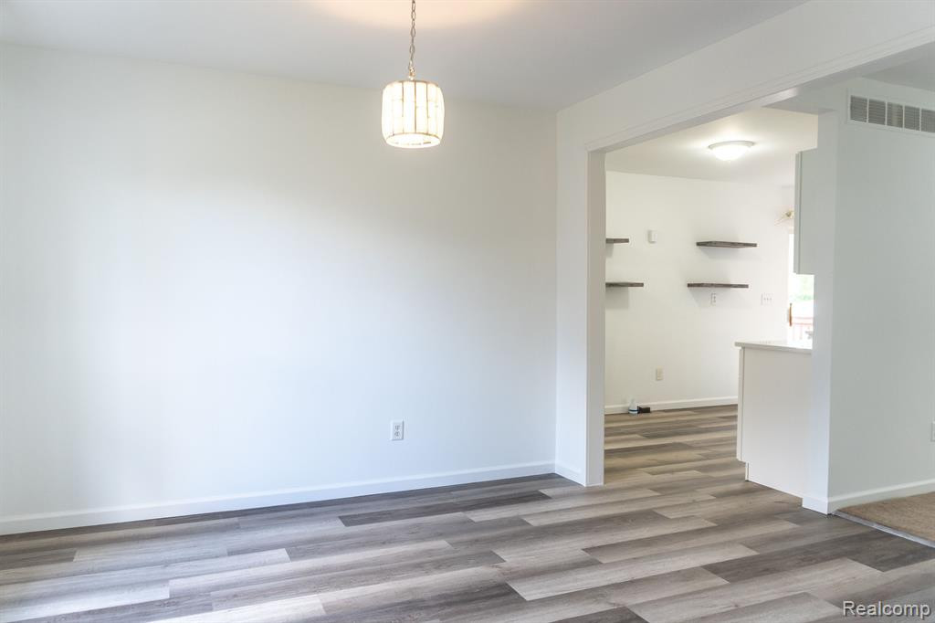 14614 WILDBROOK Drive, Van Buren, MI 48111 — Photo 11