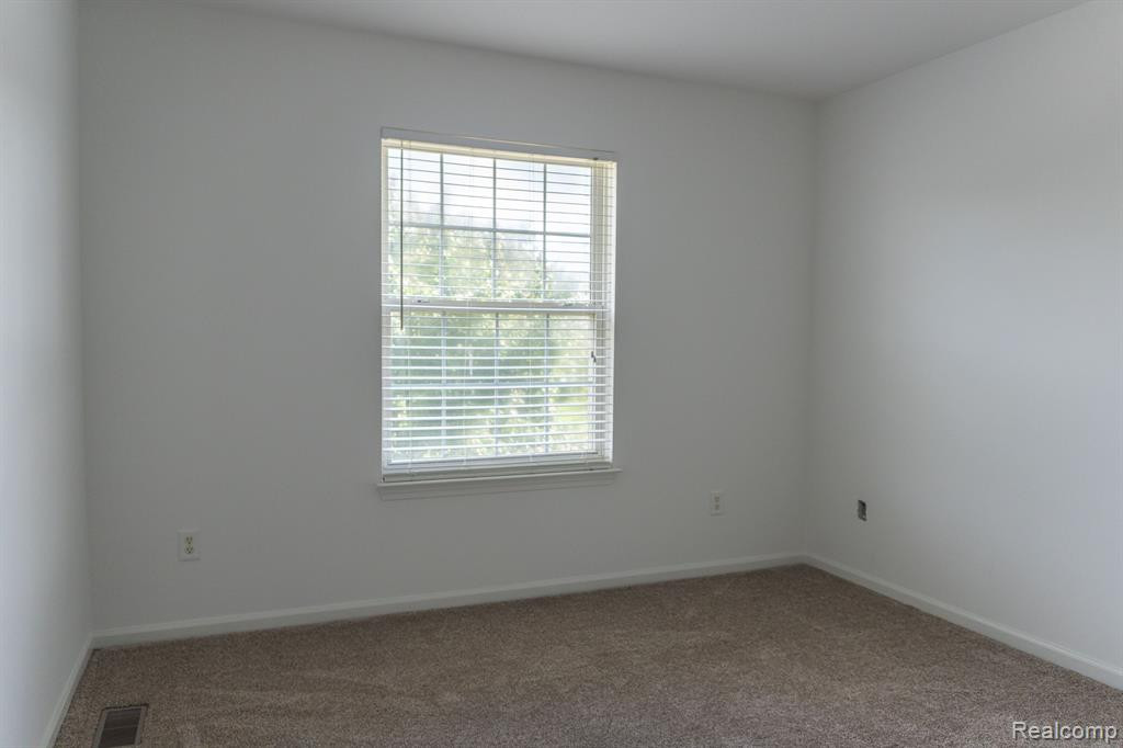 14614 WILDBROOK Drive, Van Buren, MI 48111 — Photo 31
