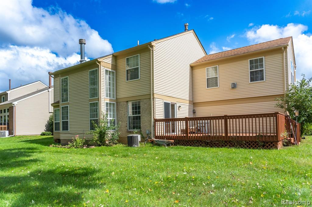 14614 WILDBROOK Drive, Van Buren, MI 48111 — Photo 43