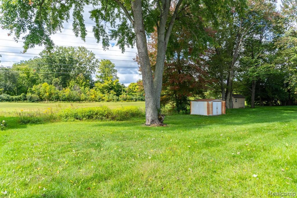 14614 WILDBROOK Drive, Van Buren, MI 48111 — Photo 45