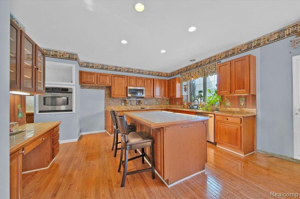 1180 CENTENNIAL Drive, Canton, MI 48187 — Photo 11