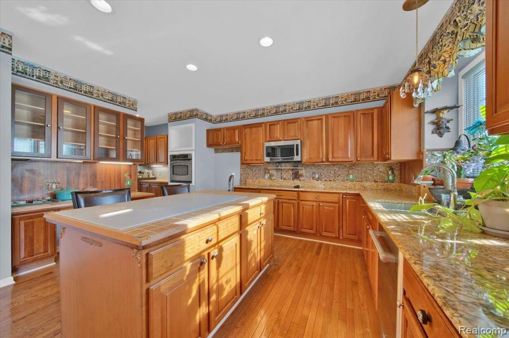1180 CENTENNIAL Drive, Canton, MI 48187 — Photo 13