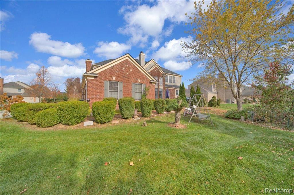 1180 CENTENNIAL Drive, Canton, MI 48187 — Photo 41