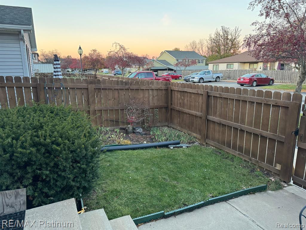 2906 ROUNDTREE Boulevard, Ypsilanti, MI 48197 — Photo 8