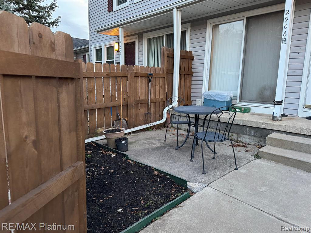 2906 ROUNDTREE Boulevard, Ypsilanti, MI 48197 — Photo 9