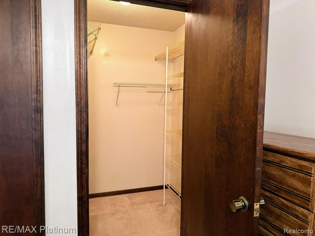 2906 ROUNDTREE Boulevard, Ypsilanti, MI 48197 — Photo 17