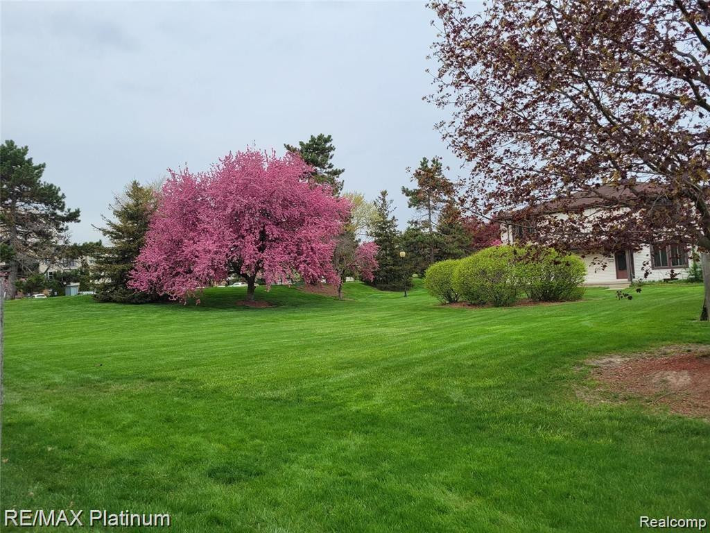 2906 ROUNDTREE Boulevard, Ypsilanti, MI 48197 — Photo 29