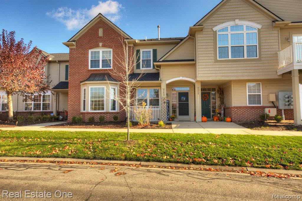 713 Abbington Court, Howell, MI 48843 — Photo 3