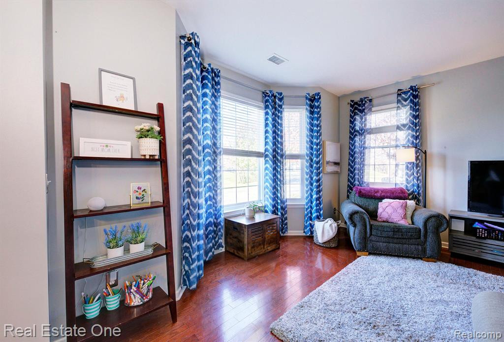 713 Abbington Court, Howell, MI 48843 — Photo 14