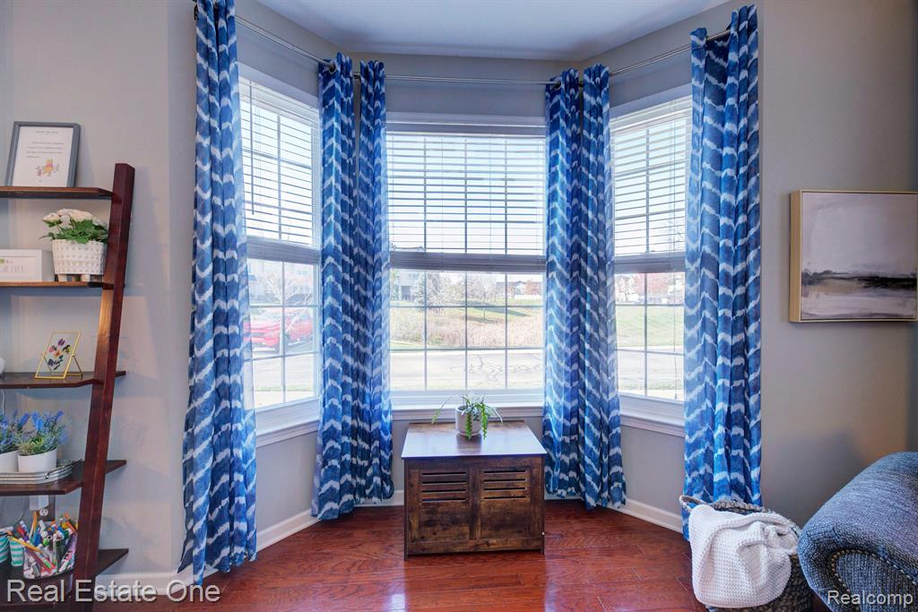 713 Abbington Court, Howell, MI 48843 — Photo 16
