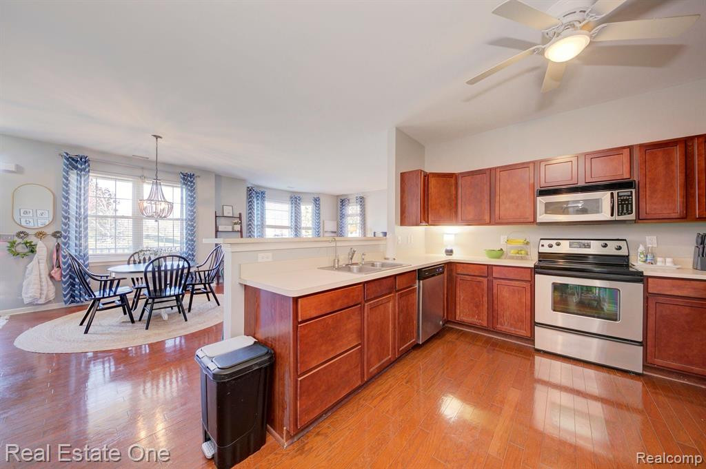 713 Abbington Court, Howell, MI 48843 — Photo 23