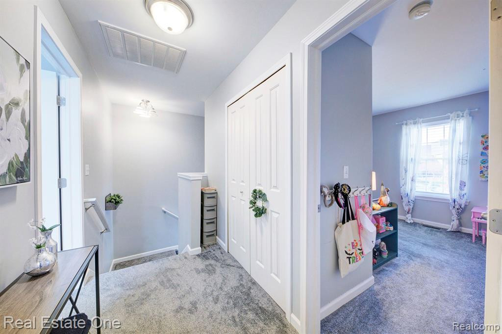 713 Abbington Court, Howell, MI 48843 — Photo 38