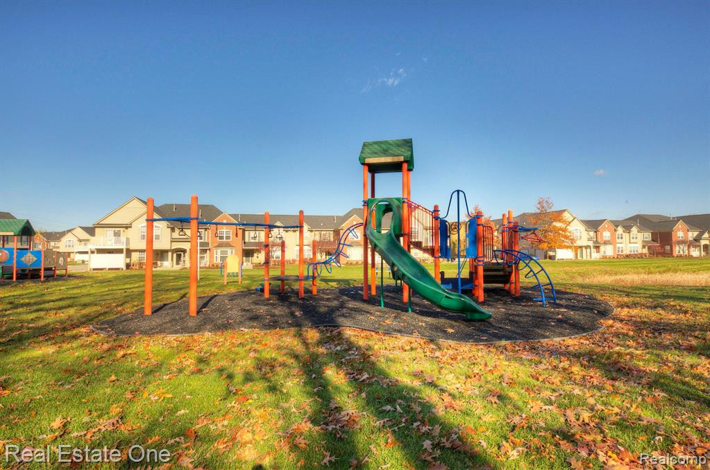 713 Abbington Court, Howell, MI 48843 — Photo 57