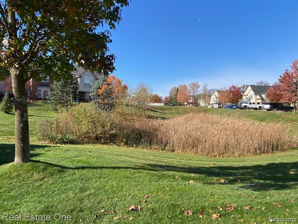 713 Abbington Court, Howell, MI 48843 — Photo 59