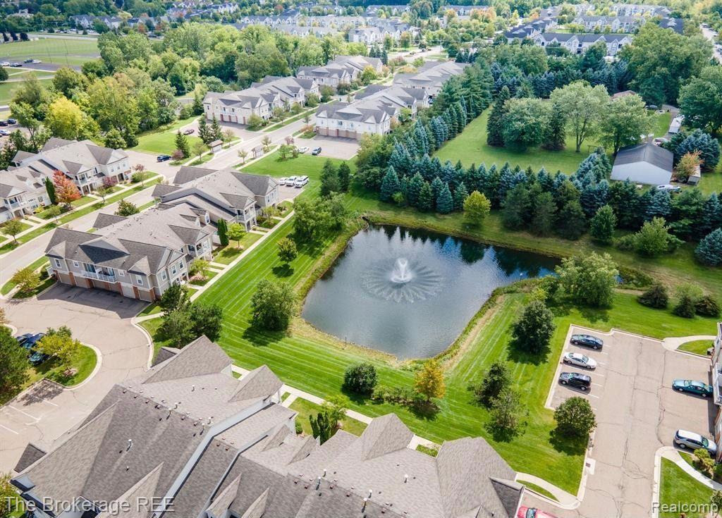 16103 ADDINGTON Drive, Commerce Twp, MI 48390 — Photo 29