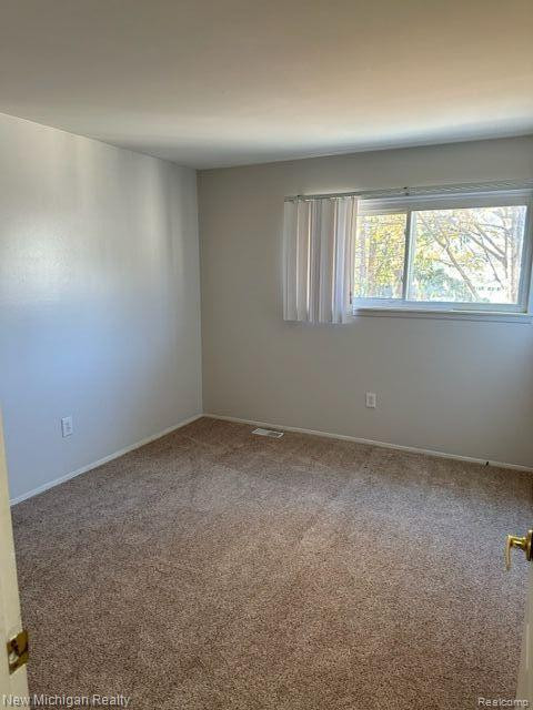 8603 WINCHESTER Drive, Sterling Heights, MI 48313 — Photo 9