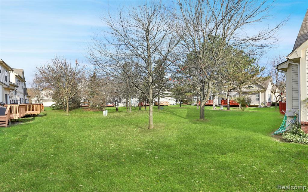 38238 Remington Park, Farmington Hills, MI 48331 — Photo 5