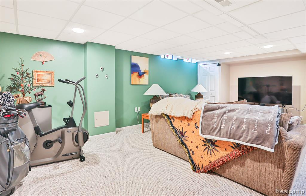 38238 Remington Park, Farmington Hills, MI 48331 — Photo 7