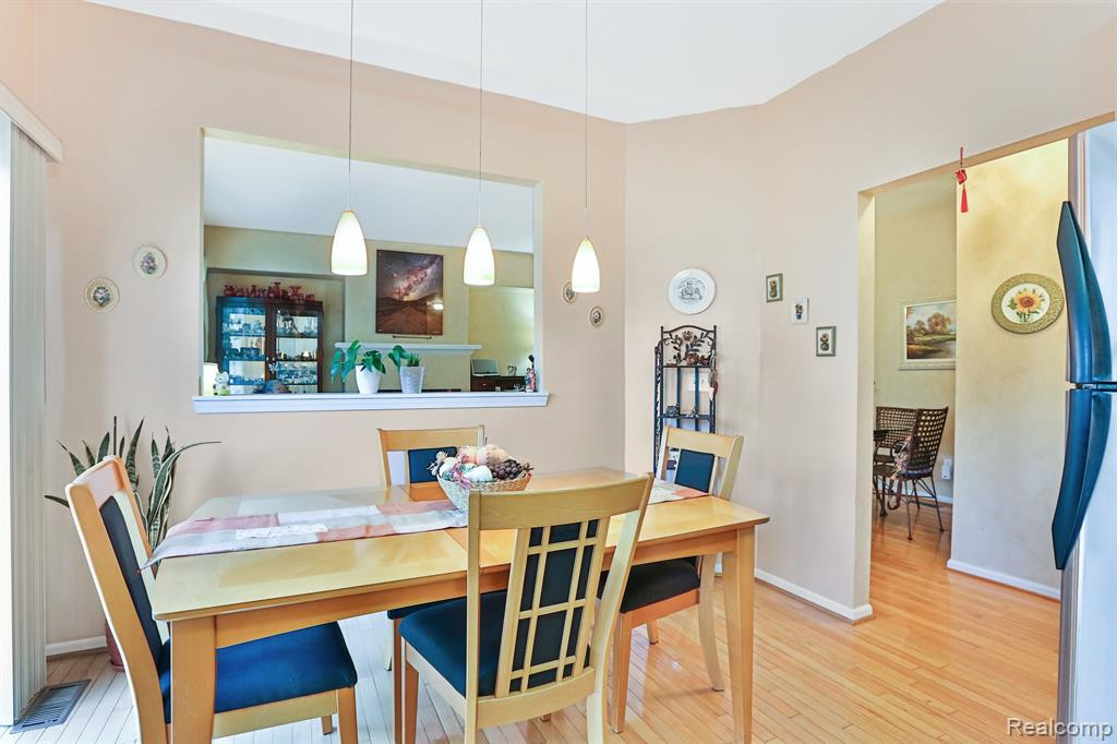 38238 Remington Park, Farmington Hills, MI 48331 — Photo 18