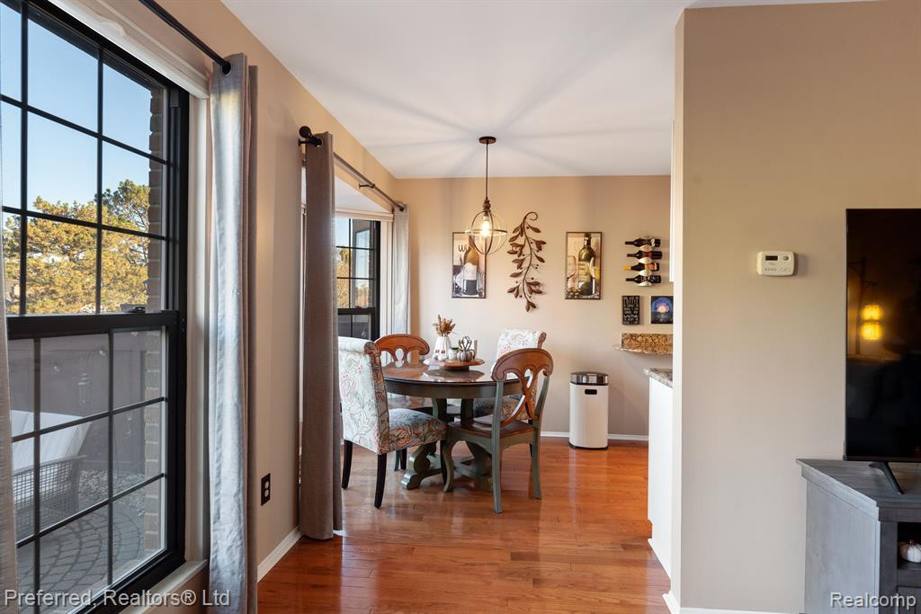 38831 COUNTRY Circle, #74, Farmington Hills, MI 48331 — Photo 9