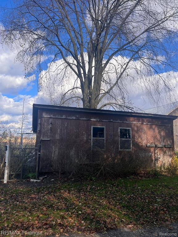 18415 S OAKLEY Road, Oakley, MI 48649 — Photo 17