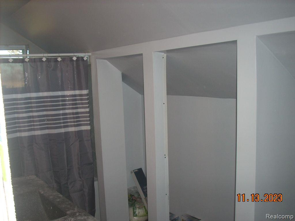 1174 W COHOCTAH Road, Howell, MI 48855 — Photo 7