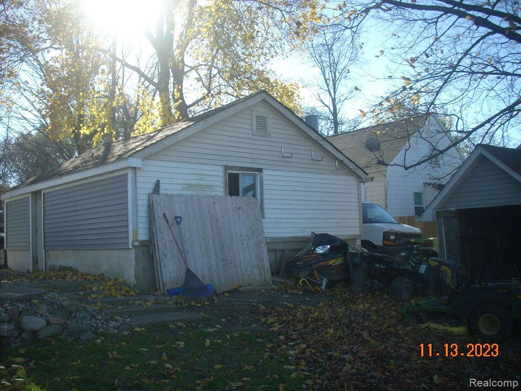 1174 W COHOCTAH Road, Howell, MI 48855 — Photo 10