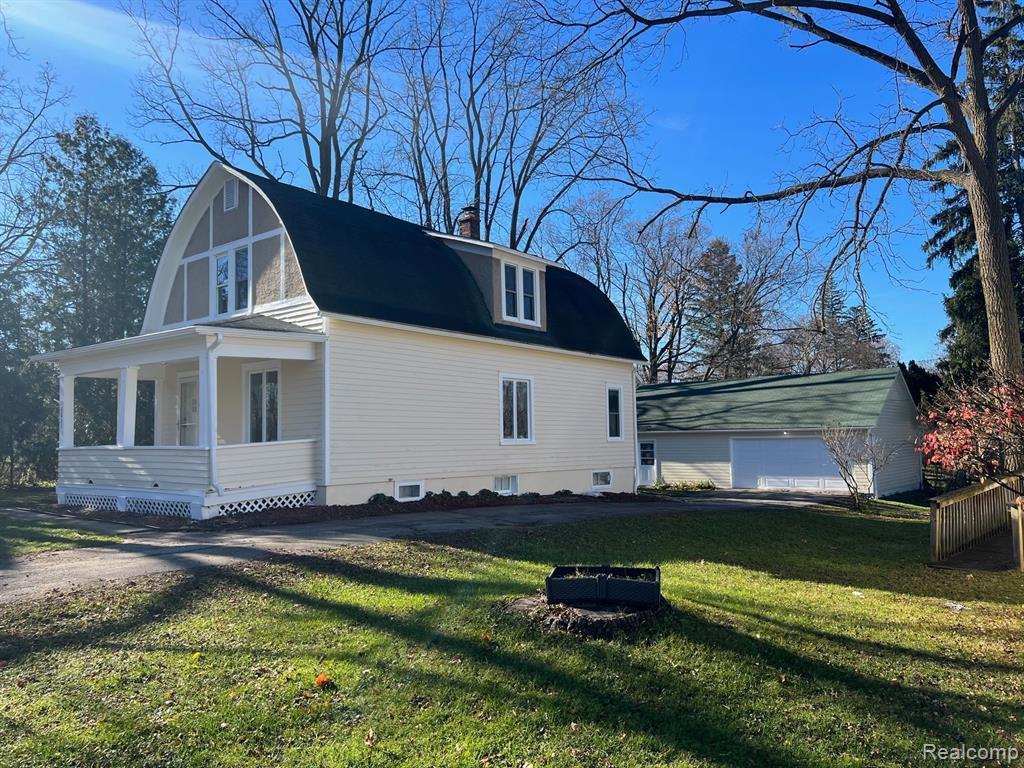 6831 SAGINAW Street, North Branch, MI 48461 — Photo 3