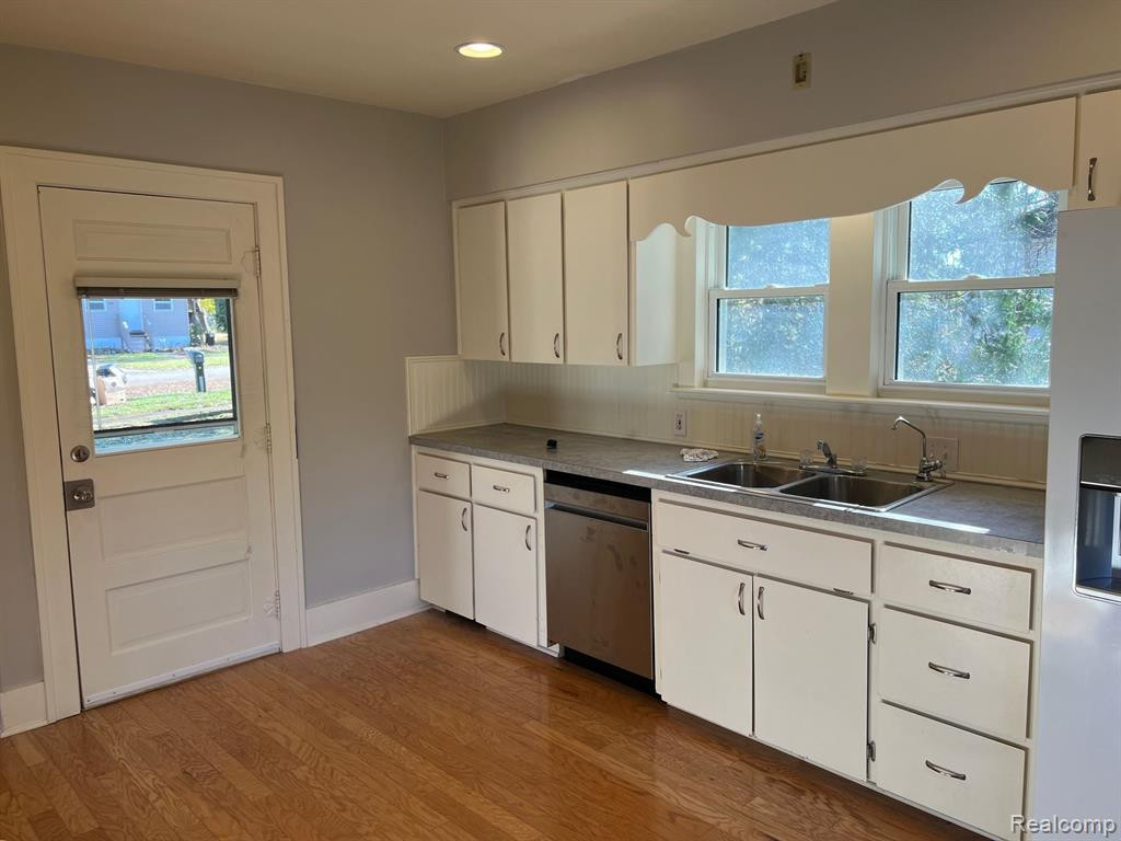 6831 SAGINAW Street, North Branch, MI 48461 — Photo 12