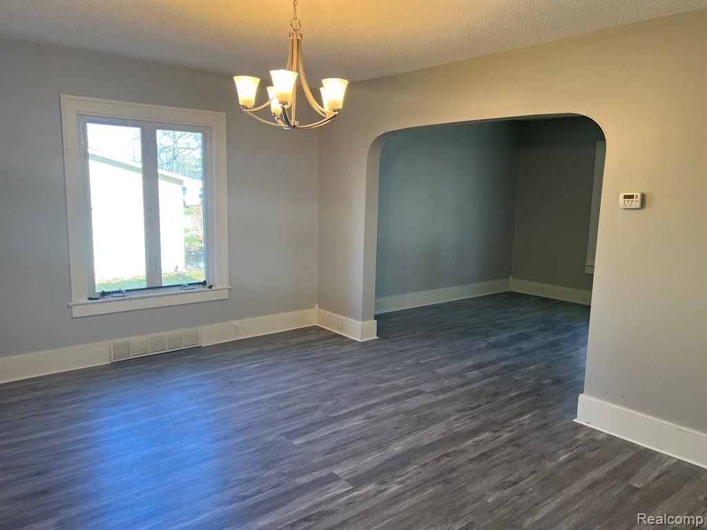 6831 SAGINAW Street, North Branch, MI 48461 — Photo 13