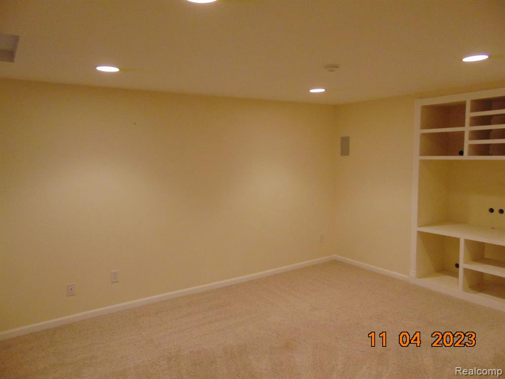 41531 GLADE Road, Canton, MI 48187 — Photo 28