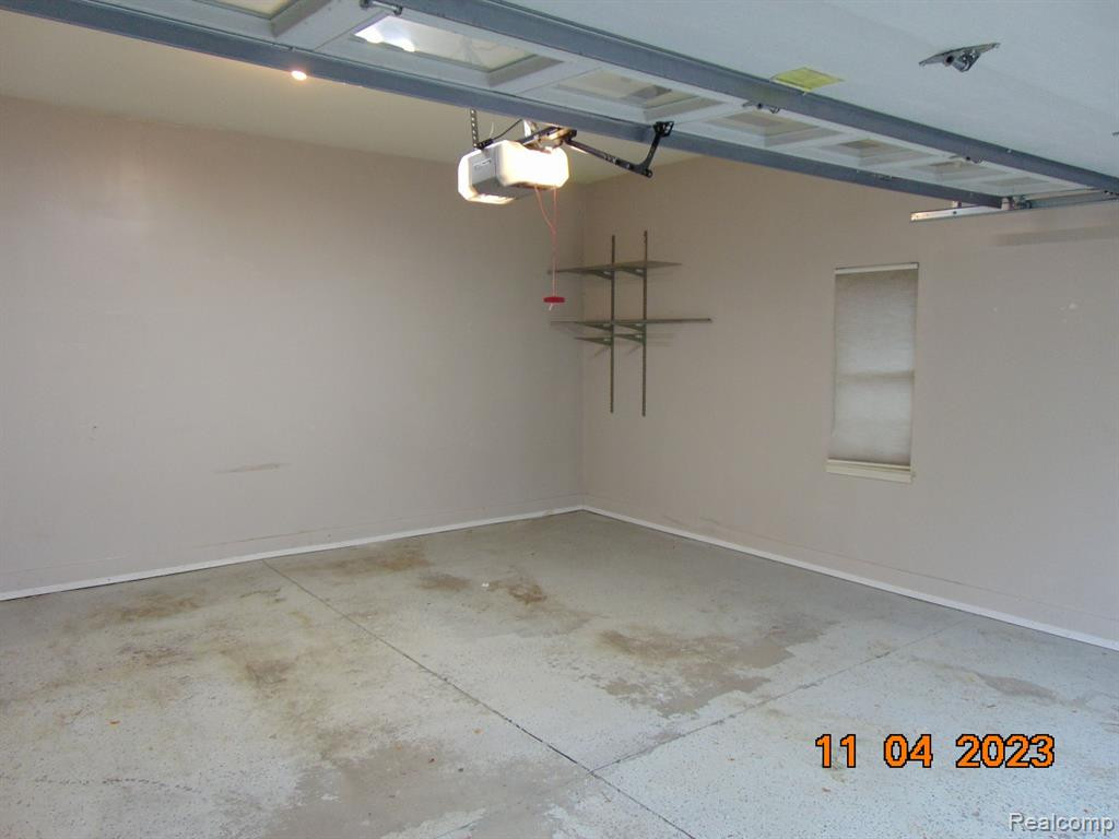 41531 GLADE Road, Canton, MI 48187 — Photo 35