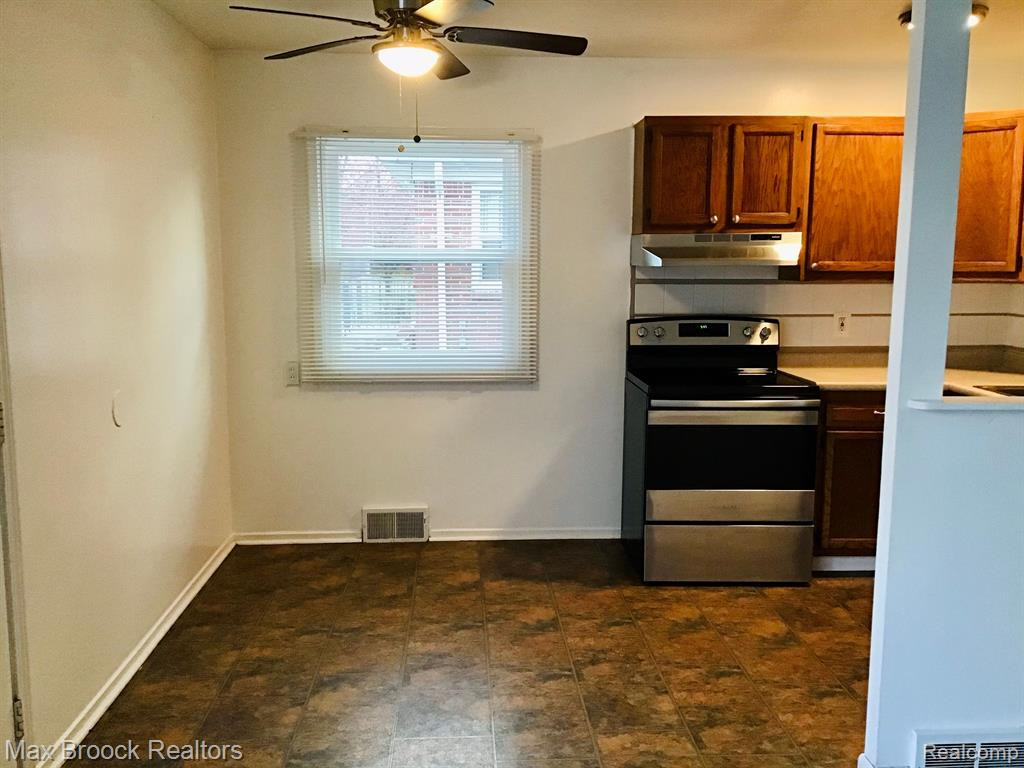 2740 ACKLEY Avenue, Westland, MI 48186 — Photo 5