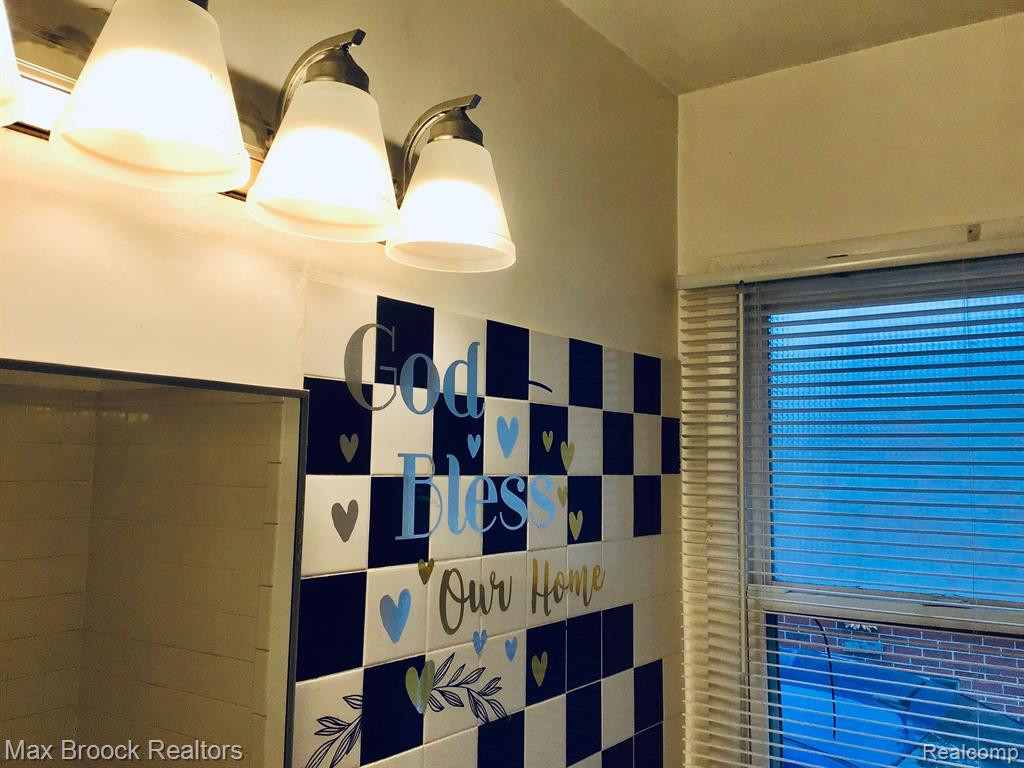2740 ACKLEY Avenue, Westland, MI 48186 — Photo 10