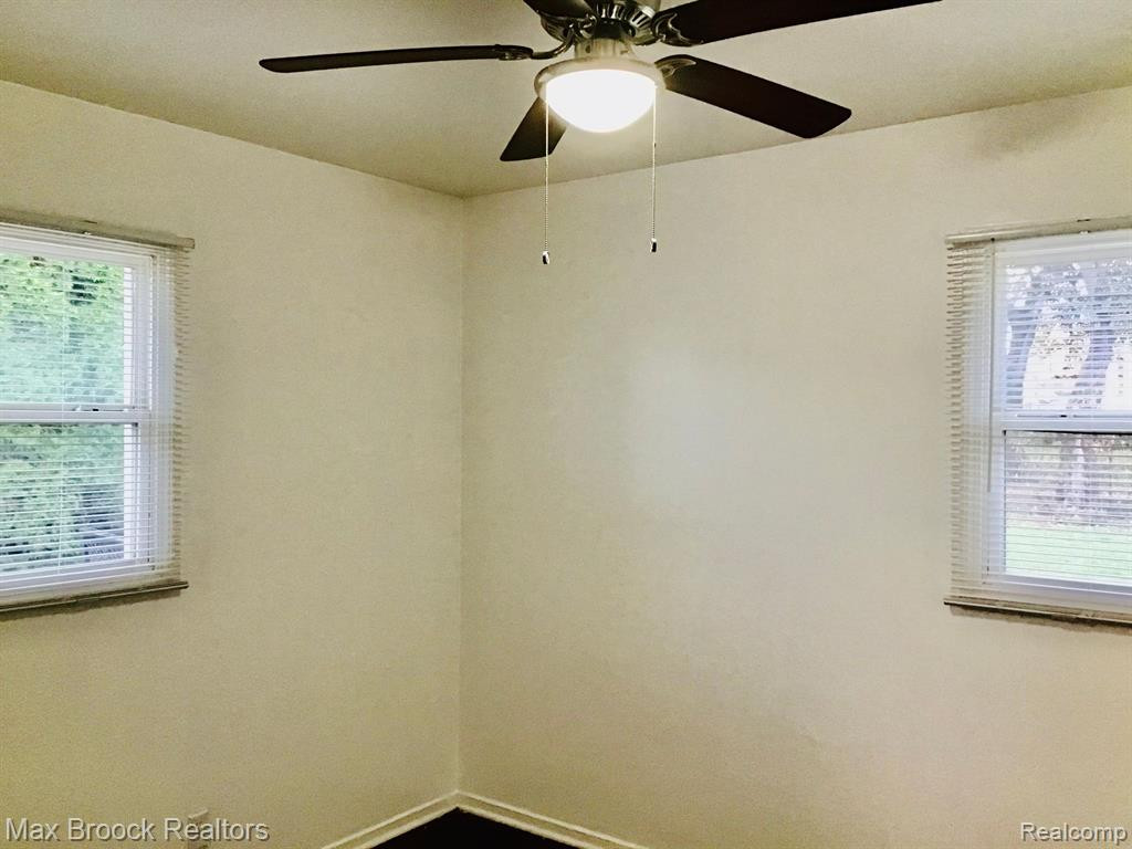 2740 ACKLEY Avenue, Westland, MI 48186 — Photo 16
