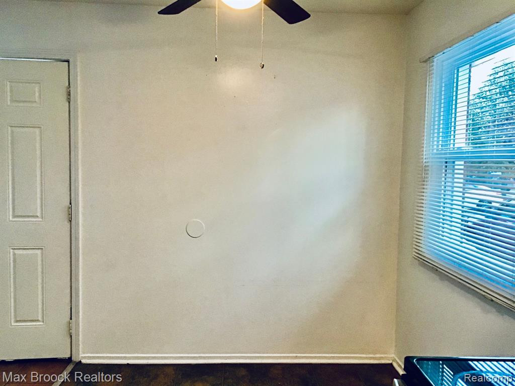 2740 ACKLEY Avenue, Westland, MI 48186 — Photo 17
