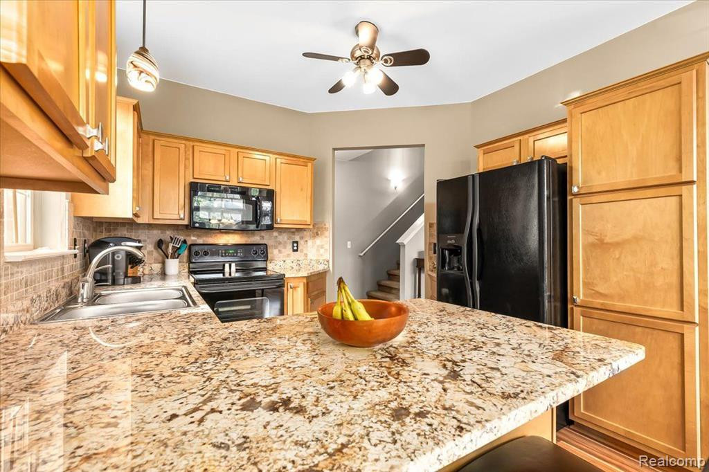 4101 BROOKSTONE Drive, Canton, MI 48188 — Photo 3