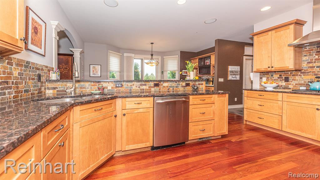 6553 Heron Court, Ann Arbor, MI 48103 — Photo 11