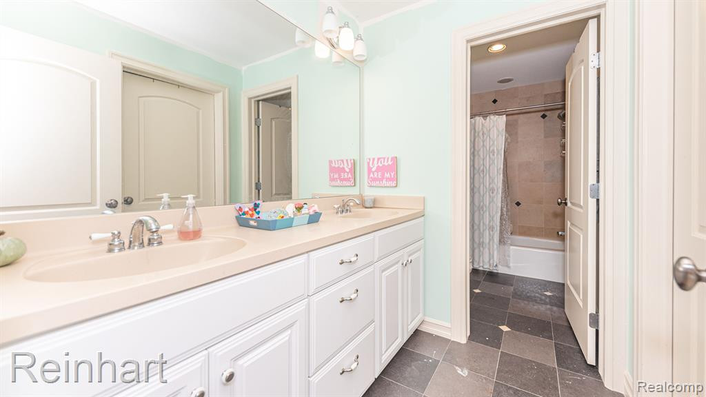 6553 Heron Court, Ann Arbor, MI 48103 — Photo 33