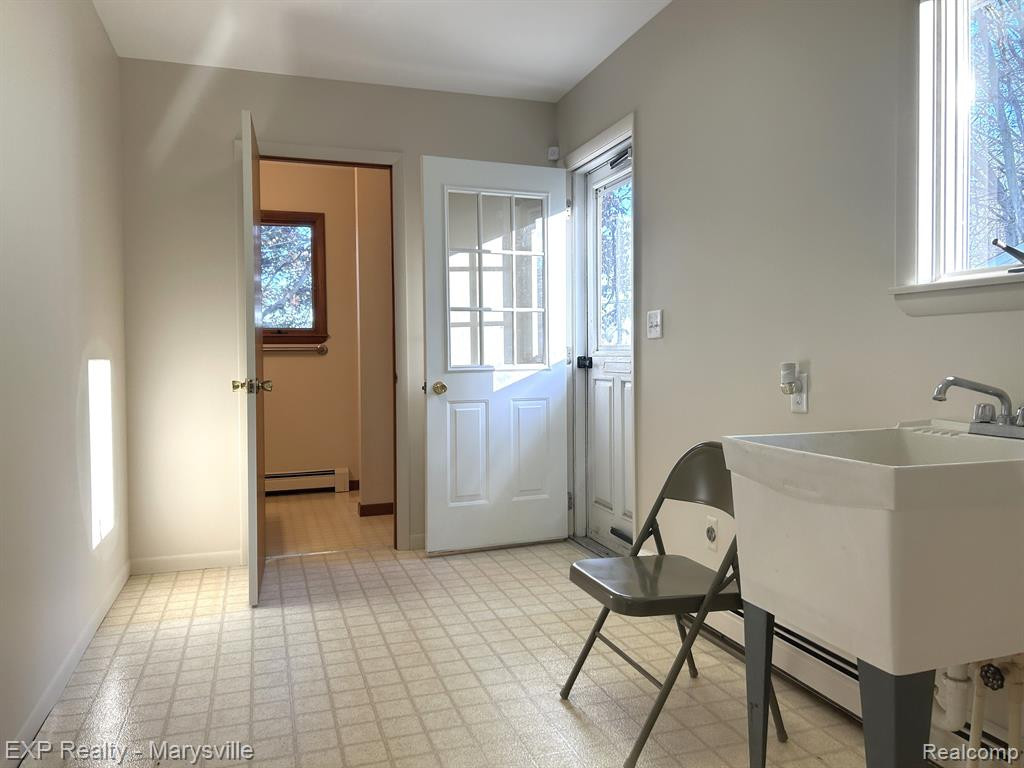 13561 SPEAKER Road, Lynn, MI 48097 — Photo 11
