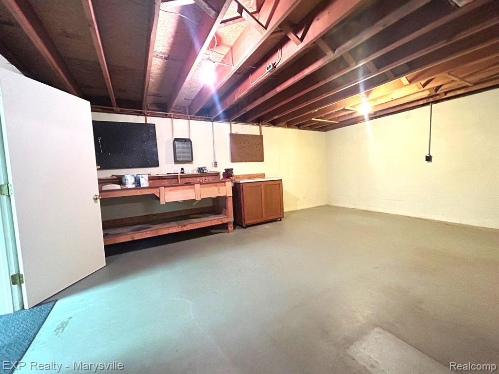 13561 SPEAKER Road, Lynn, MI 48097 — Photo 23