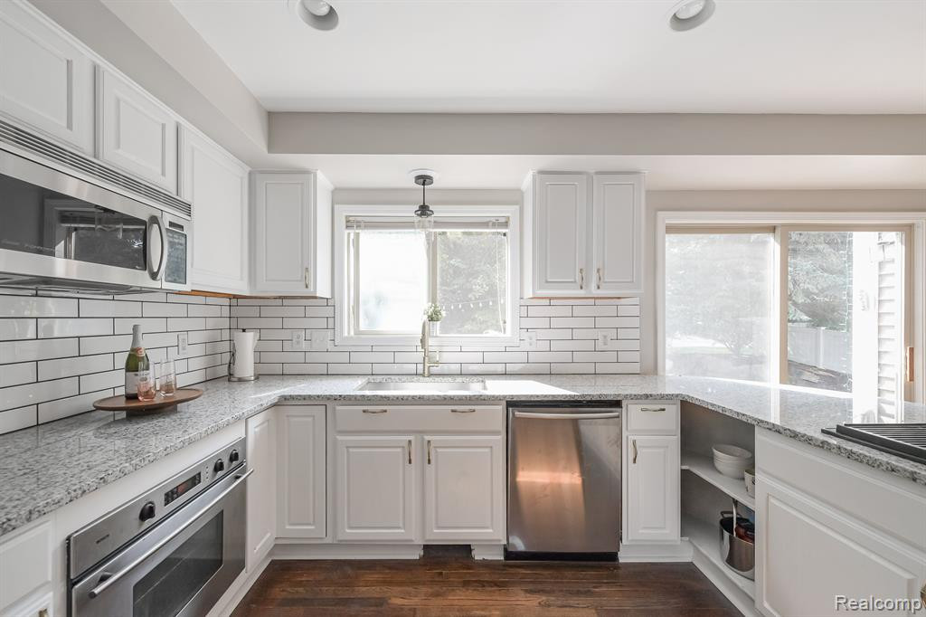 5721 CEDAR RIDGE Drive, Ann Arbor, MI 48103 — Photo 10