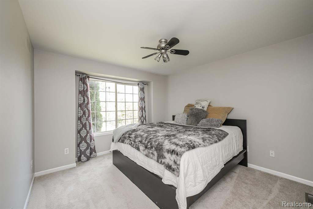 5721 CEDAR RIDGE Drive, Ann Arbor, MI 48103 — Photo 26