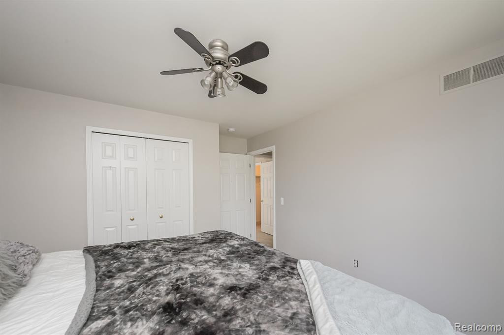 5721 CEDAR RIDGE Drive, Ann Arbor, MI 48103 — Photo 27